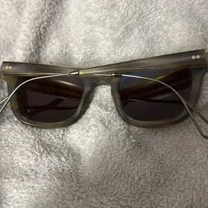 KREWE | Accessories | Krewe Avery Sunglasses Brown | Poshmark display picture 1
